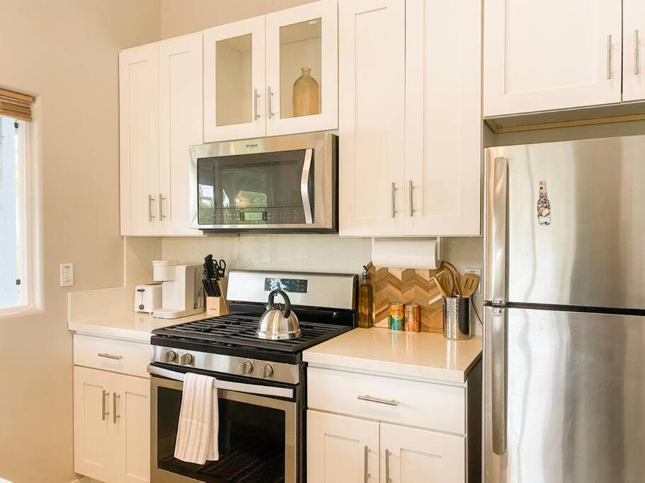 凯阿奥Hibiscus Hale, Full Kitchen, King Bed, Parking公寓 外观 照片